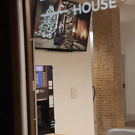 Original Domino House Гостевой дом 3*