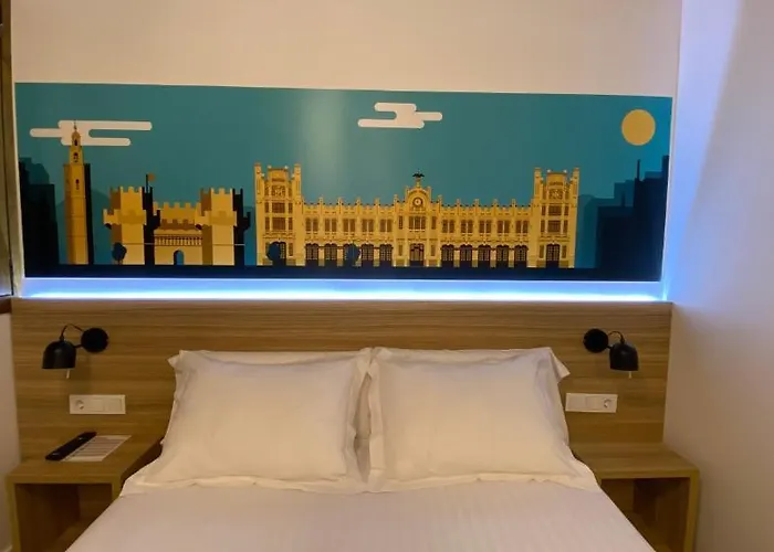 Original Domino House 4* Валенсия